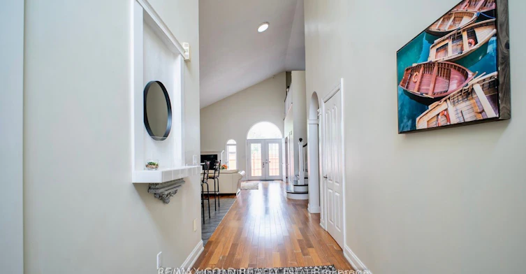 8905 Mcgarry Drive, Niagara Falls, ON, L2H 3P1 - 2
