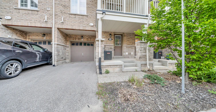 84-88 Decorso Drive, Guelph, ON, N1L 0A9 - 2