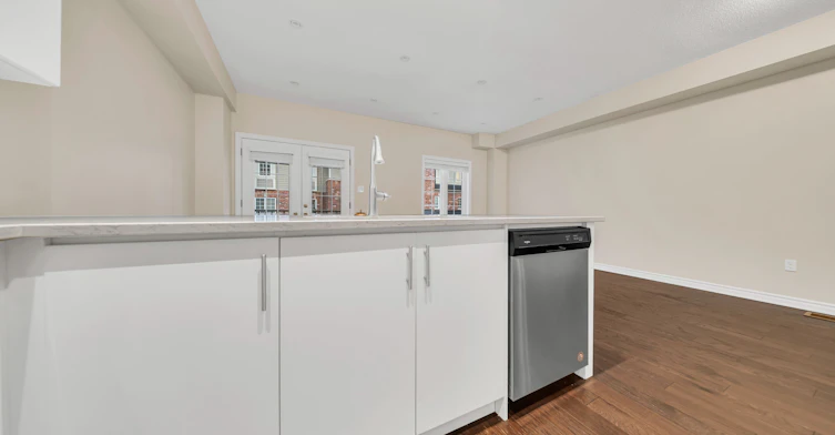 84-88 Decorso Drive, Guelph, ON, N1L 0A9 - 12