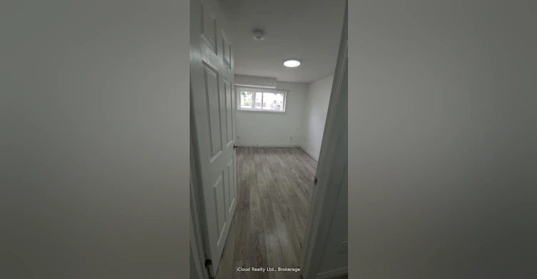 24 Chilton Drive, Hamilton, ON, L8J 1M2 - 11