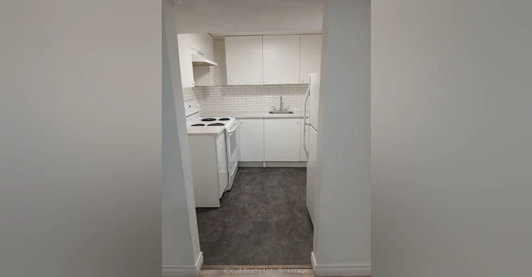 24 Chilton Drive, Hamilton, ON, L8J 1M2 - 3
