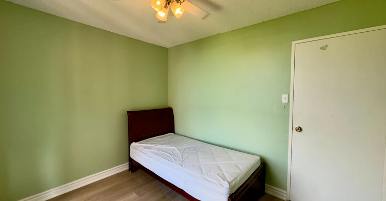 907-1964 Main Street W, Hamilton, ON, L8S 1J5 - 9