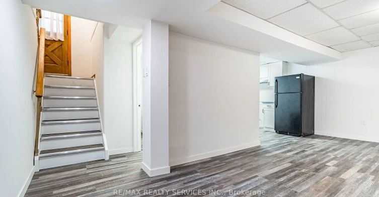 68 Rymal Road E, Hamilton, ON, L9B 1C1 - 3