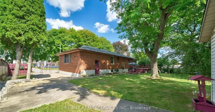 68 Rymal Road E, Hamilton, ON, L9B 1C1 - 33