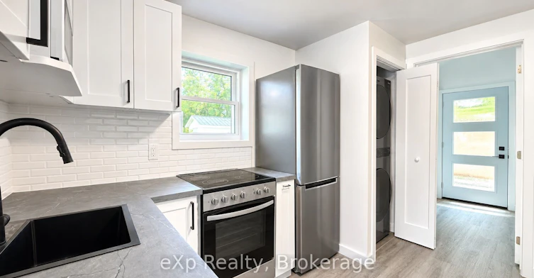 Rear-265 College Street W, Belleville, ON, K8P 2H7 - 6