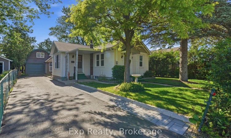 34 Leonard Avenue