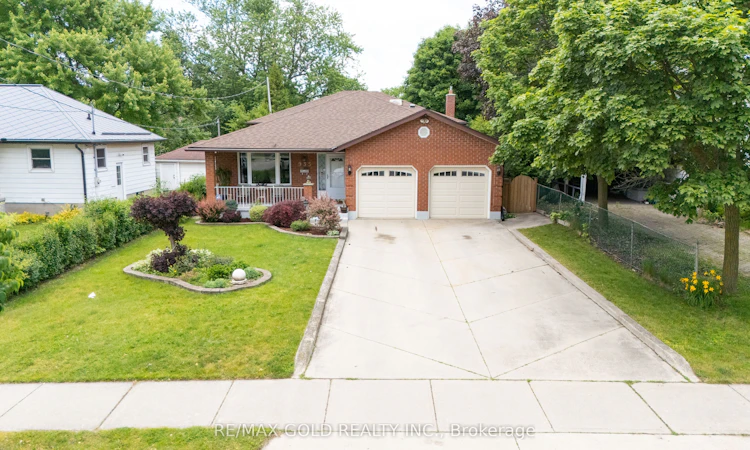 935 Willow Drive