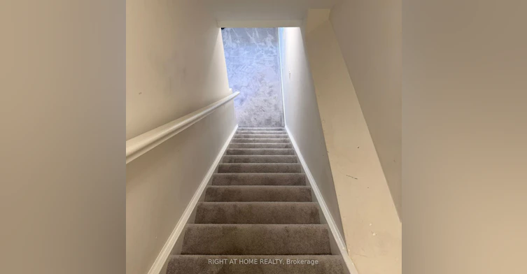 961 Deveron Crescent, London, ON, N5Z 0B3 - 2