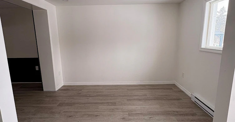 Main Floor-22 Clifton Street, Kawartha Lakes, ON, K0M 1N0 - 9