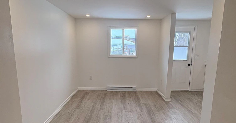 Main Floor-22 Clifton Street, Kawartha Lakes, ON, K0M 1N0 - 10