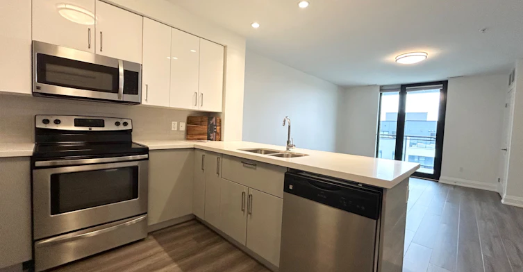 102-460A Belmont Avenue W, Kitchener, ON, N2M 0A9 - 6