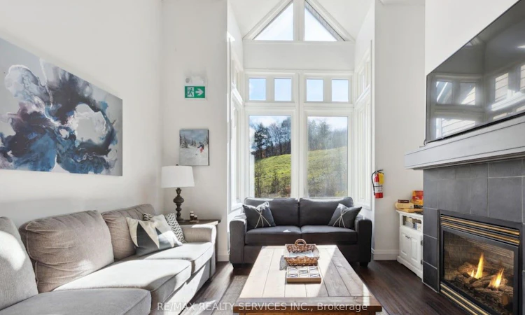 224-796404 Grey 19 Road