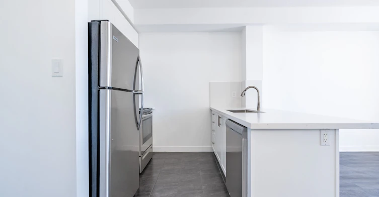 337-125 Shoreview Place, Hamilton, ON, L8E 0K3 - 5