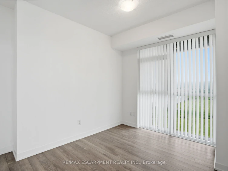 1201-550 North Service Road, Grimsby, ON, L3M 0H9 - 17