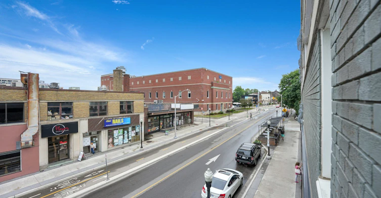 207-276 King Street W, Kitchener, ON, N2G 1B6 - 2