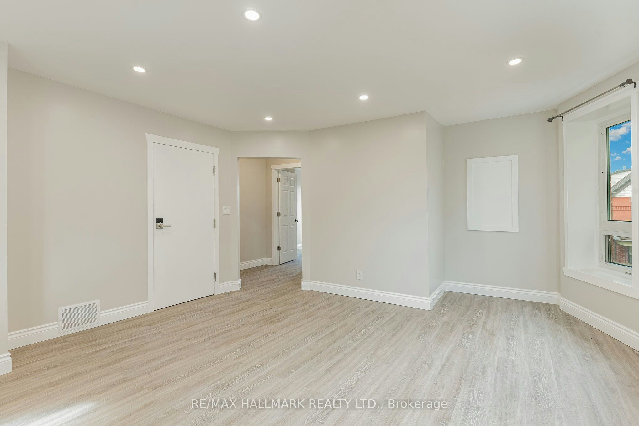 SECOND-291 Emerald Street N, Hamilton, ON, L8L 5L2 - 4