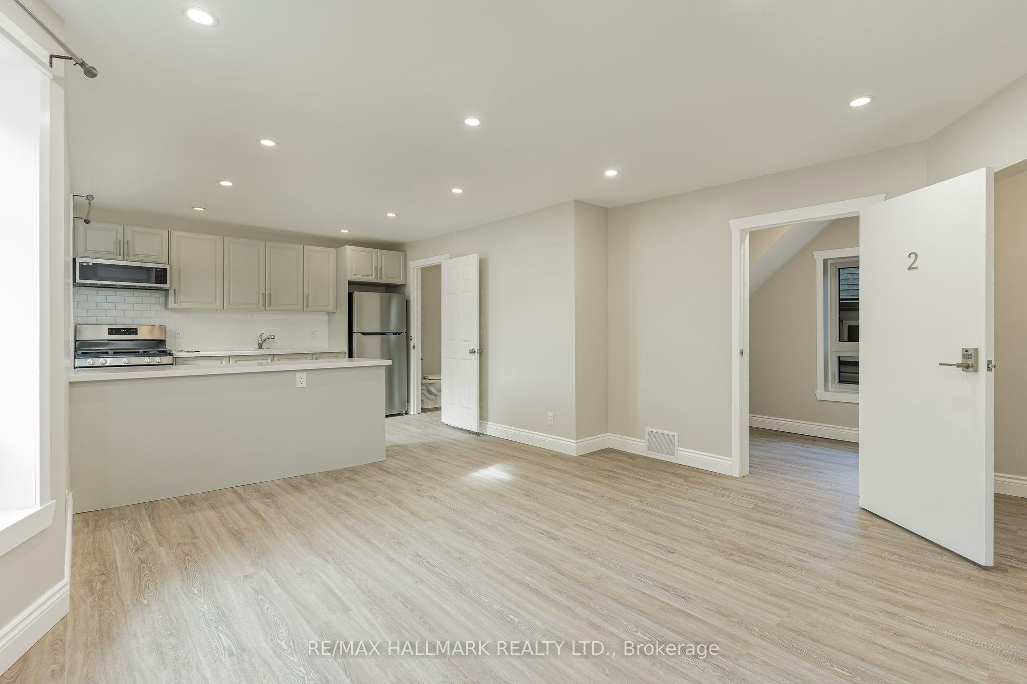 SECOND-291 Emerald Street N, Hamilton, ON, L8L 5L2 - 7