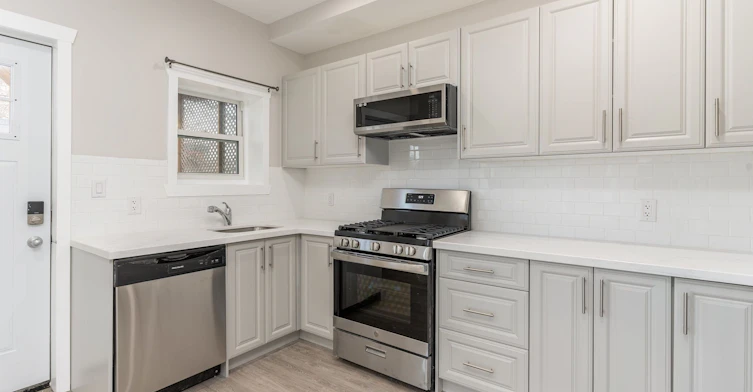 MAIN-291 Emerald Street N, Hamilton, ON, L8L 5L2 - 7