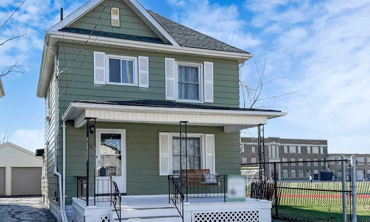 27 Woodland Avenue