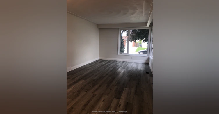 Upper-38 Loyalist Drive, Hamilton, ON, L8K 4J3 - 3