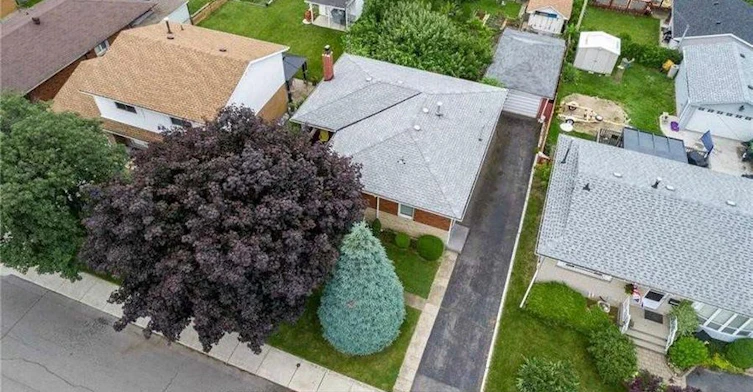 Upper-38 Loyalist Drive, Hamilton, ON, L8K 4J3