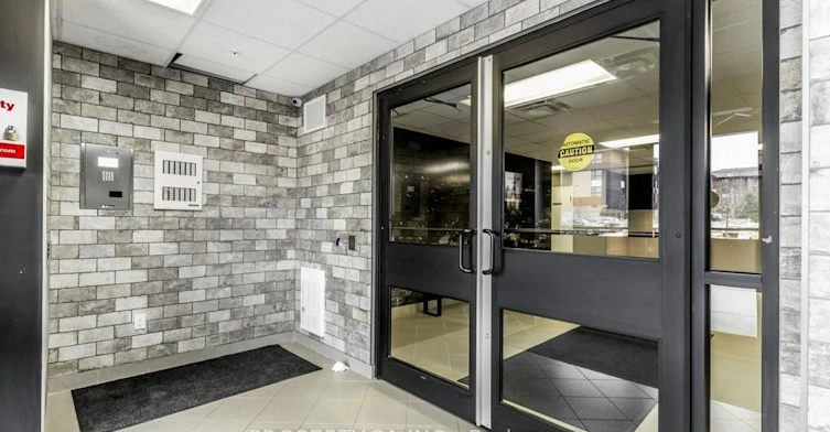110-7 Kay Crescent, Guelph, ON, N1L 0P9 - 3