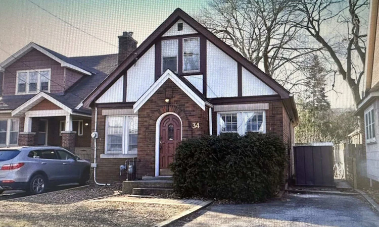 34 Dalewood Avenue