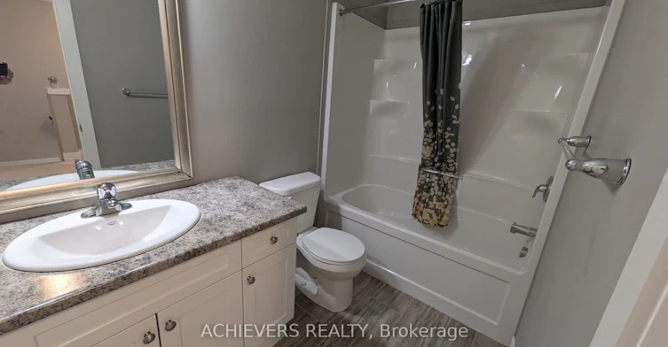 1960 Dalmagarry Road, London, ON, N6G 0T8 - 19