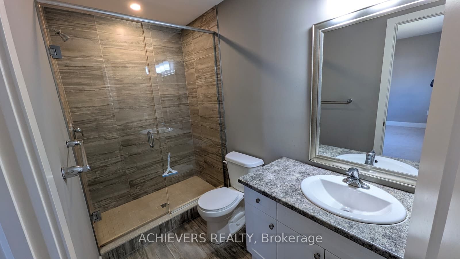 1960 Dalmagarry Road, London, ON, N6G 0T8 - 13