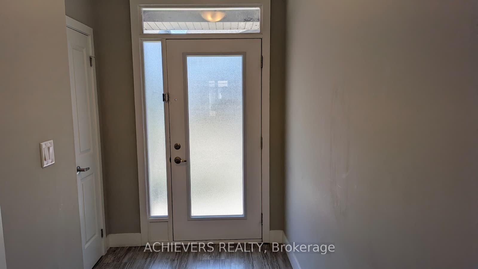 1960 Dalmagarry Road, London, ON, N6G 0T8 - 3