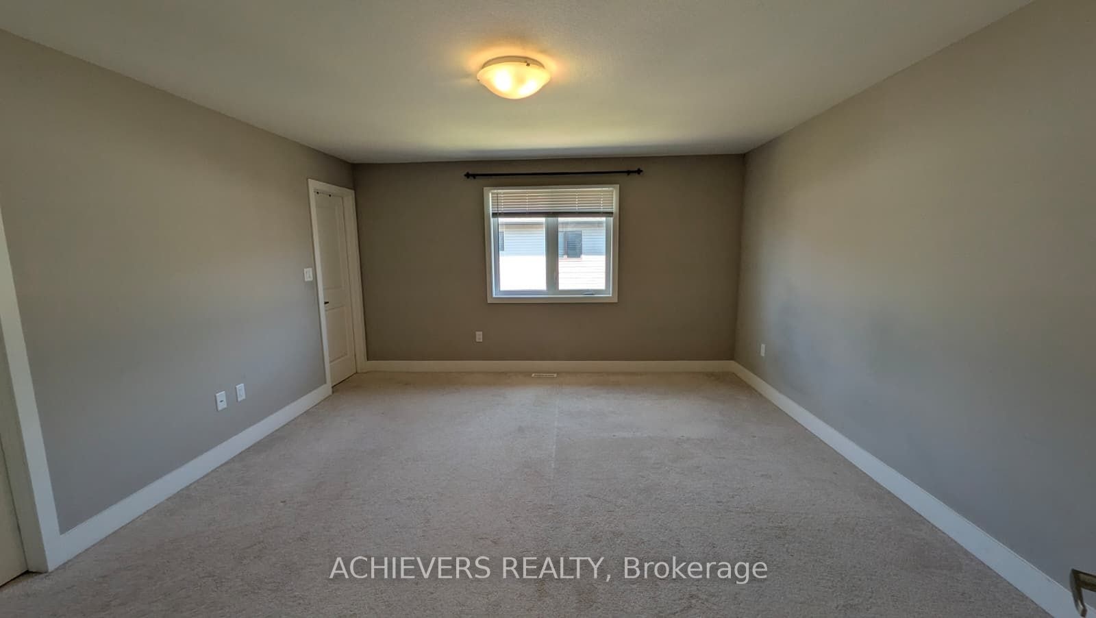 1960 Dalmagarry Road, London, ON, N6G 0T8 - 12