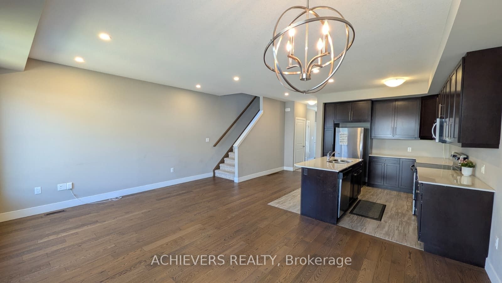 1960 Dalmagarry Road, London, ON, N6G 0T8 - 7