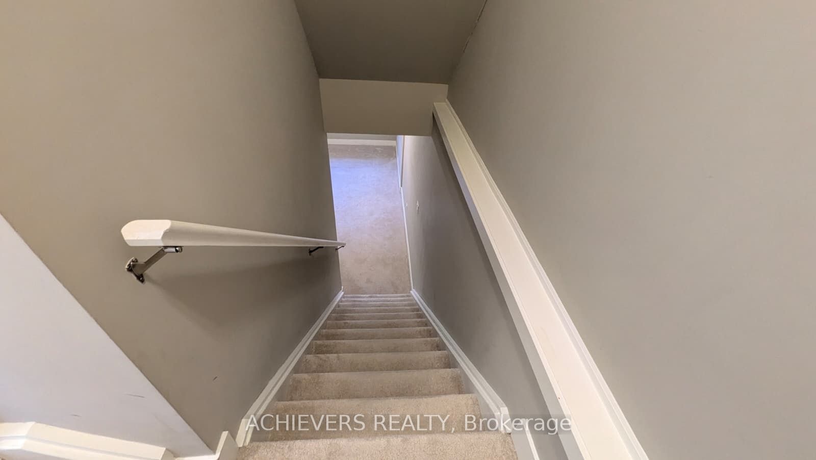1960 Dalmagarry Road, London, ON, N6G 0T8 - 21