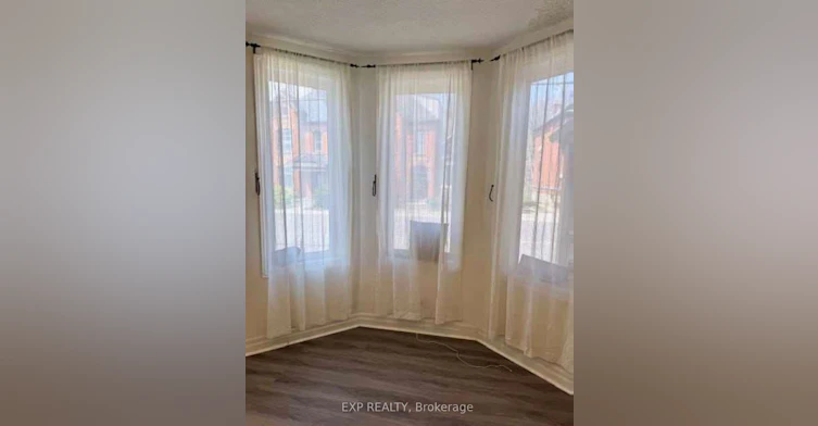 137 Queen Street S, Hamilton, ON, L8P 3S3 - 4