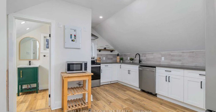 Upper-659 Dolph Street N, Cambridge, ON, N3H 2B5 - 4