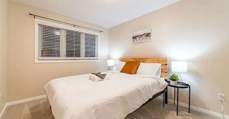 60 Everglade Crescent, Kitchener, ON, N2E 3Y6 - 8