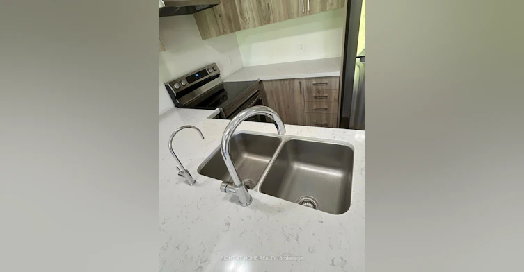 37 Radium Common, Cambridge, ON, N1T 0H4 - 5
