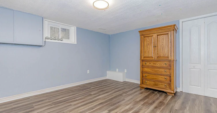 37 Warwick Road, Hamilton, ON, L8E 1Y5 - 39