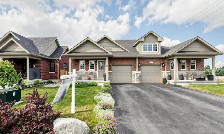 90 Cortland Way