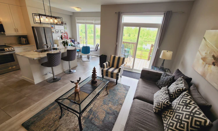 27 Lamb Crescent