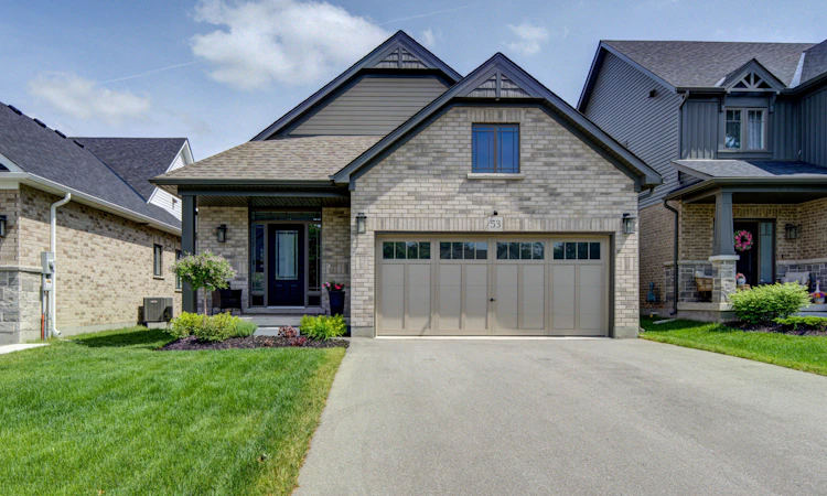 53 Uplands Drive