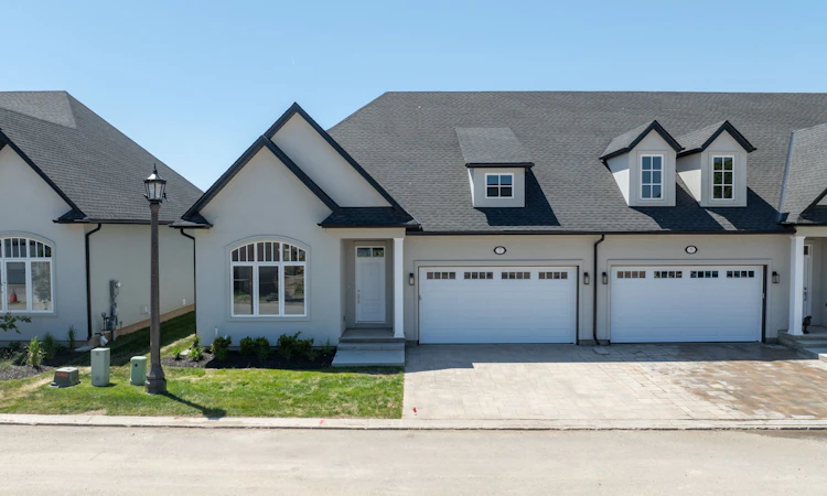8 Butternut Crescent