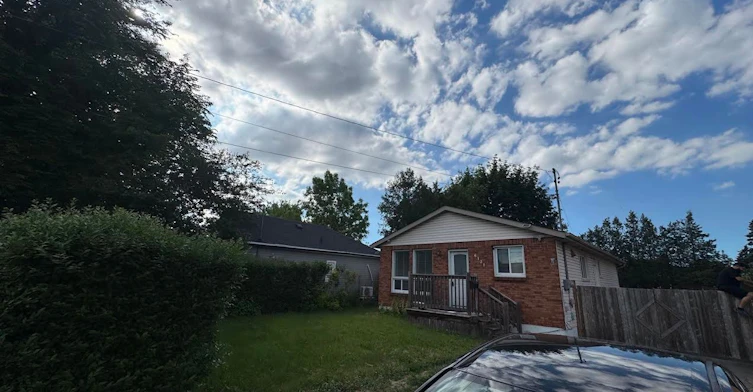 6131 Valley Way N, Niagara Falls, ON, L2E 1X9 - 30