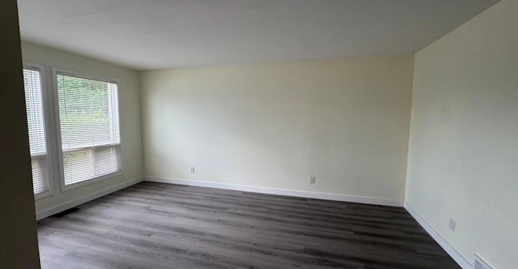 6131 Valley Way N, Niagara Falls, ON, L2E 1X9 - 6