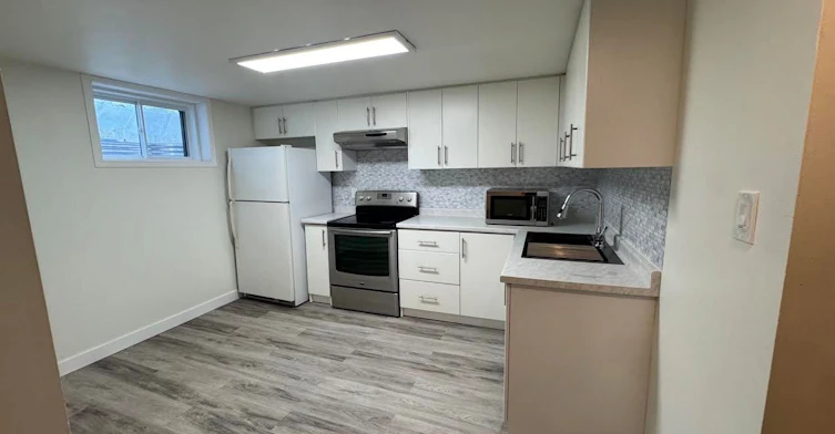 6131 Valley Way N, Niagara Falls, ON, L2E 1X9 - 23