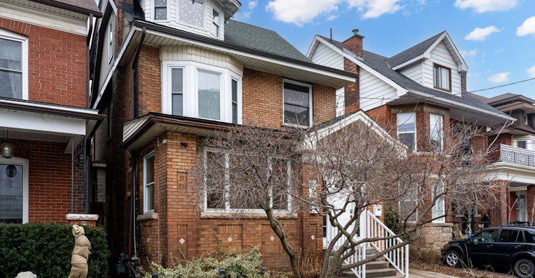 Unit #1-136 Ontario Avenue, Hamilton, ON, L8N 2X3 - 2