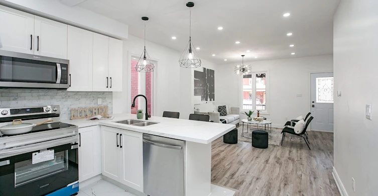 20 Somerset Avenue E, Hamilton, ON, L8L 2L5 - 11