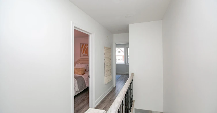 20 Somerset Avenue E, Hamilton, ON, L8L 2L5 - 20