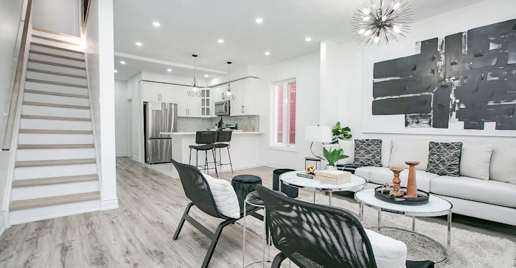 20 Somerset Avenue E, Hamilton, ON, L8L 2L5 - 4