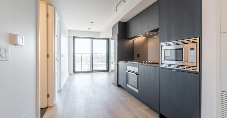 725-1 Jarvis Street, Hamilton, ON, L8R 3J2 - 9